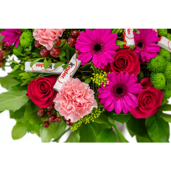 mix květin s čokoládou